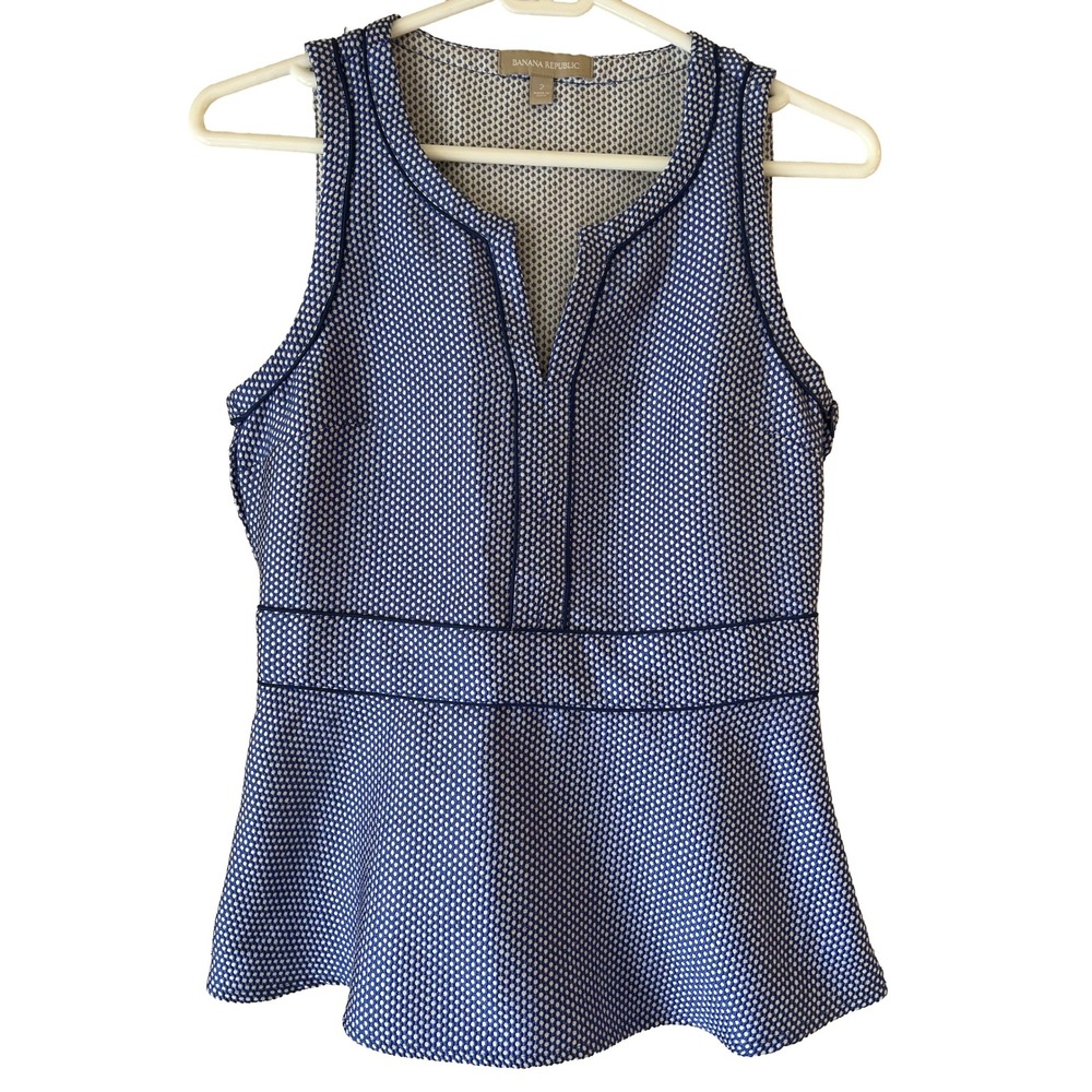 EUC Banana Republic Textured Riviera‎ Blue White Sleeveless Peplum Top Size 2